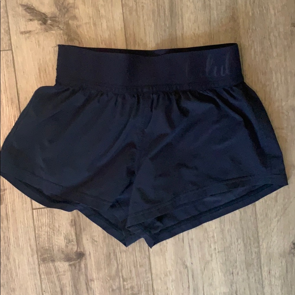Lululemon shorts size 2